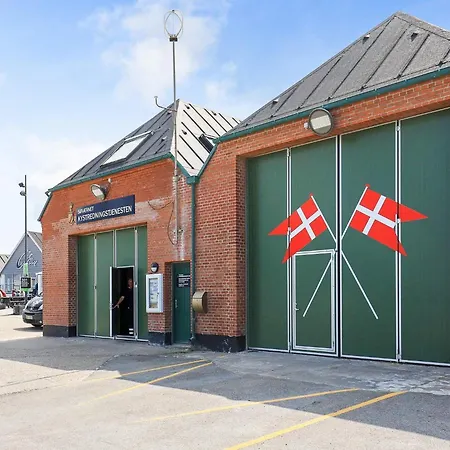 10 Person In * Thisted